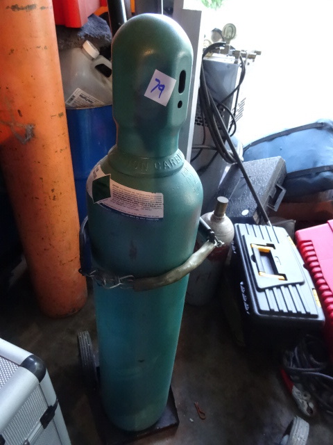 Helium Tank, Gauge Reads 1000
