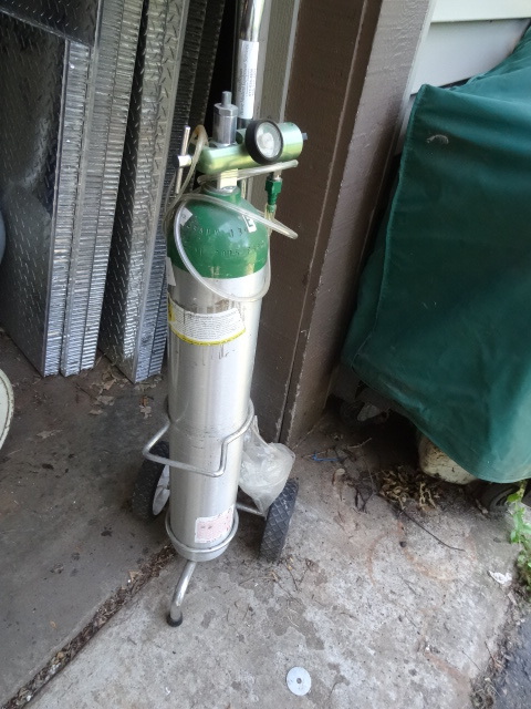 Home Oxygen Tank With Cart And Regulator