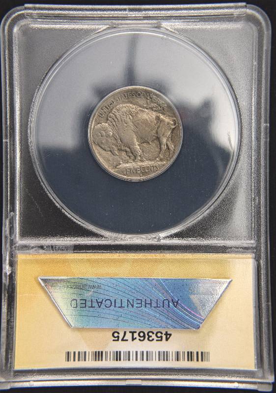 lot 17 image: 1913-D TYPE 1 BUFFALO NICKEL AU50 ANACS