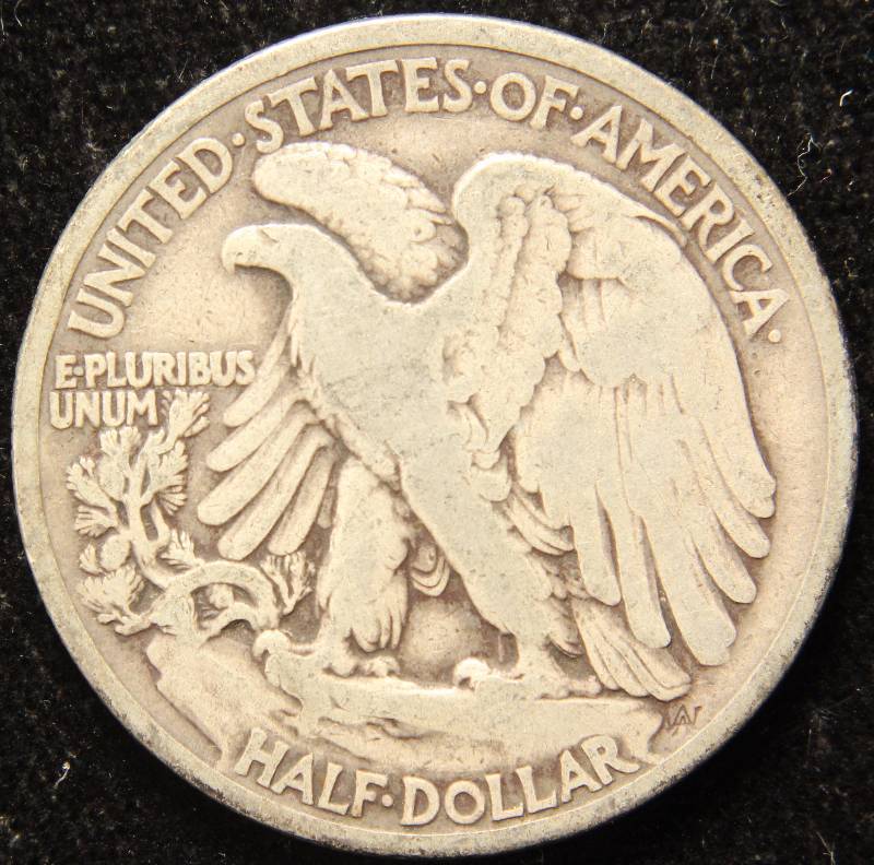 lot 44 image: 1935 WALKING LIBERTY SILVER HALF DOLLAR FINE