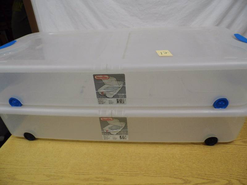 lot 12 image: 2 Under Bed Sterelite Totes