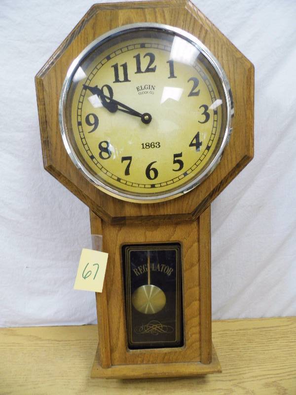 lot 67 image: Elgin Clock