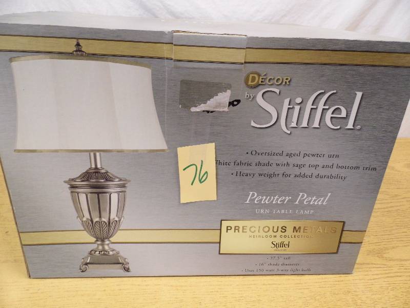 lot 76 image: New Lamp