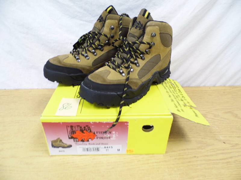 lot 86 image: Steel Toe Safety Boots