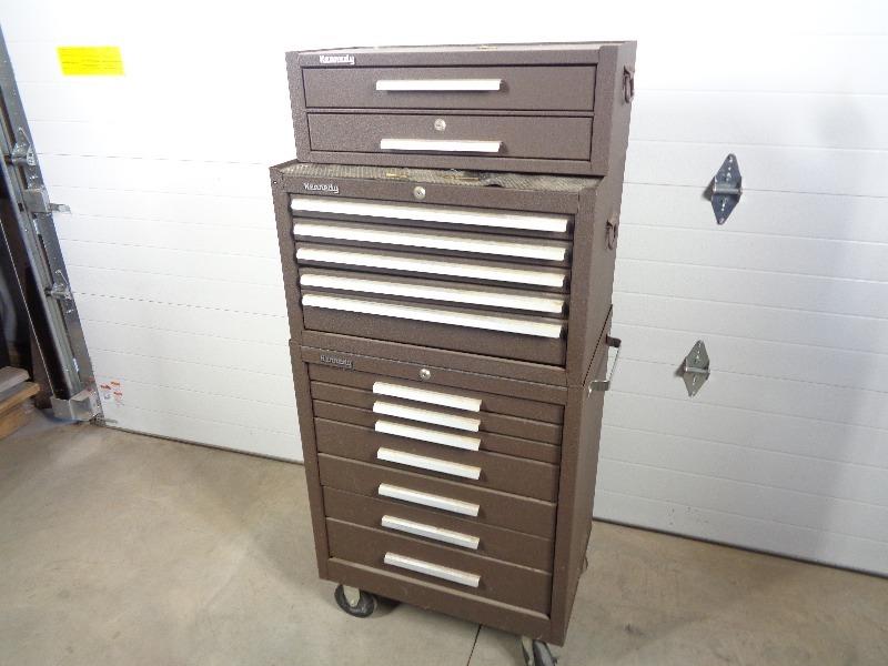 lot 3 image: 3 Piece Kennedy Toolbox