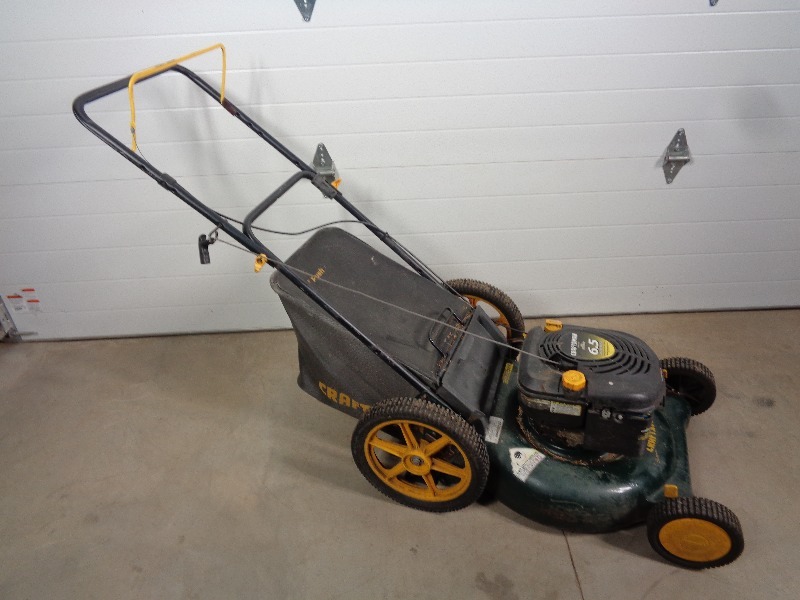 lot 8 image: Craftsman Lawn Mower