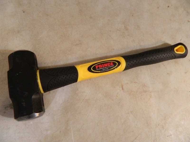lot 43 image: New 4lb Hammer