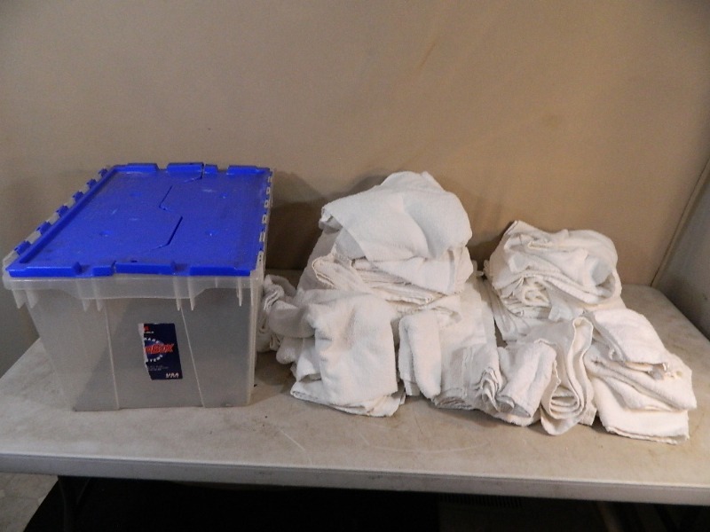 lot 86 image: Tote of Clean White Towels