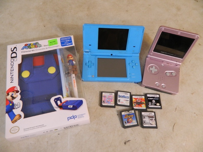 lot 103 image: Handheld Nintendo Systems and Games