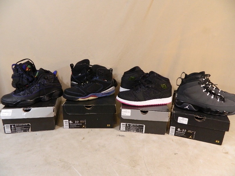 lot 157 image: 4 Pairs of Air Jordans