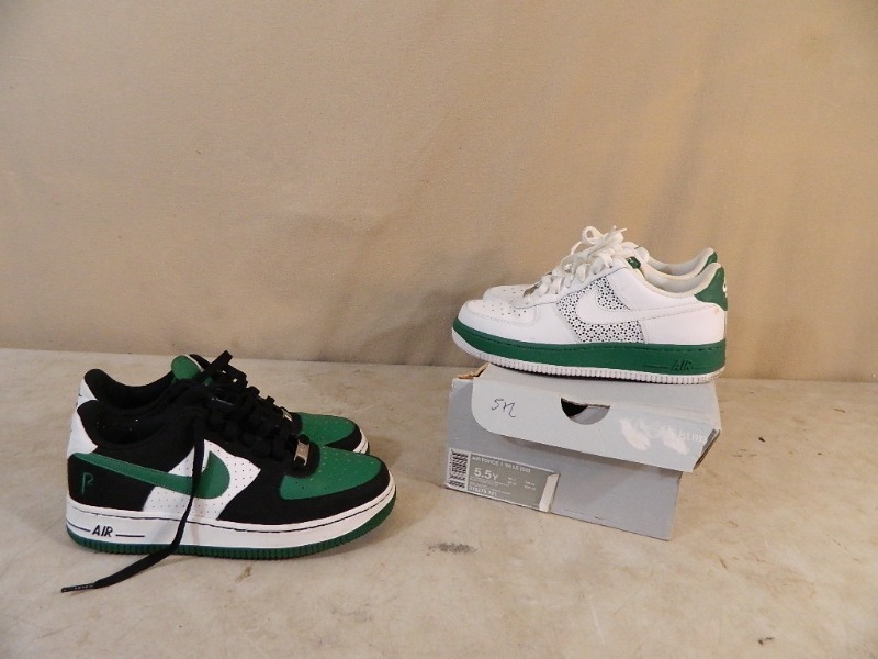 lot 158 image: 2 Pairs of Nike Air Force Ones