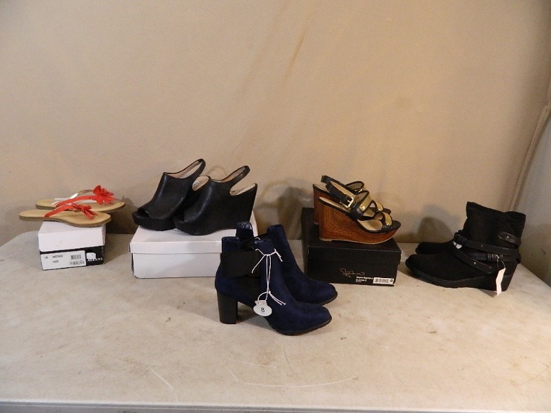 lot 166 image: 5 Pairs of Womens Shoes