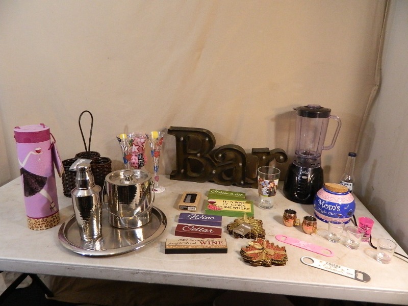lot 187 image: WineBar Items