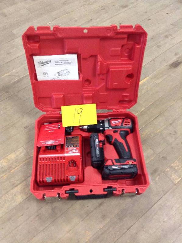 lot 19 image: Milwaukee M18 18-Volt Lithium-Ion 12 in. Cordless Drill Driver Compact Kit in like New working conditions