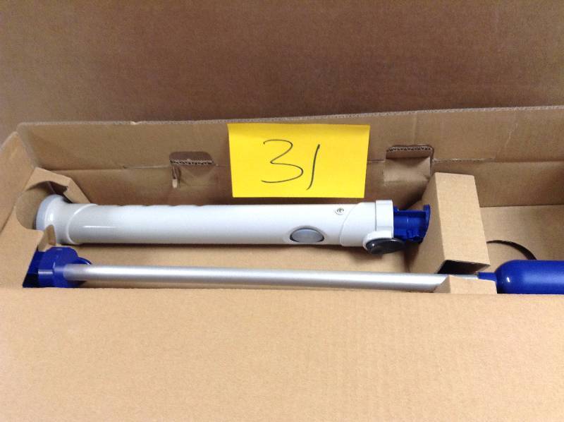 lot 31 image: Quickie Tub N Tile Power Scrubber New