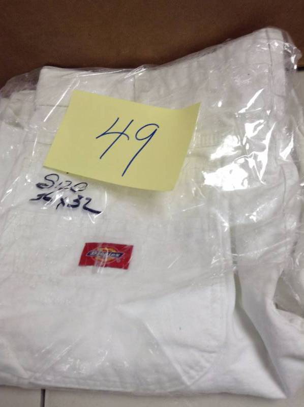 lot 49 image: Dickies Mens Double Knee Painter Pants  size 36x32 New