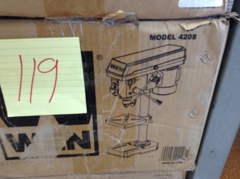 lot 119 image: WEN Drill Pres. 8 in. 5 Speed 4208 not used