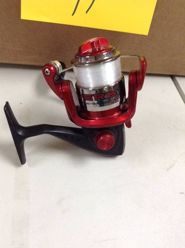 lot 41 image: Spinning Reel