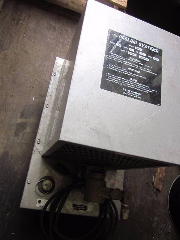 lot 2 image: Tig WelderTorch Cooler