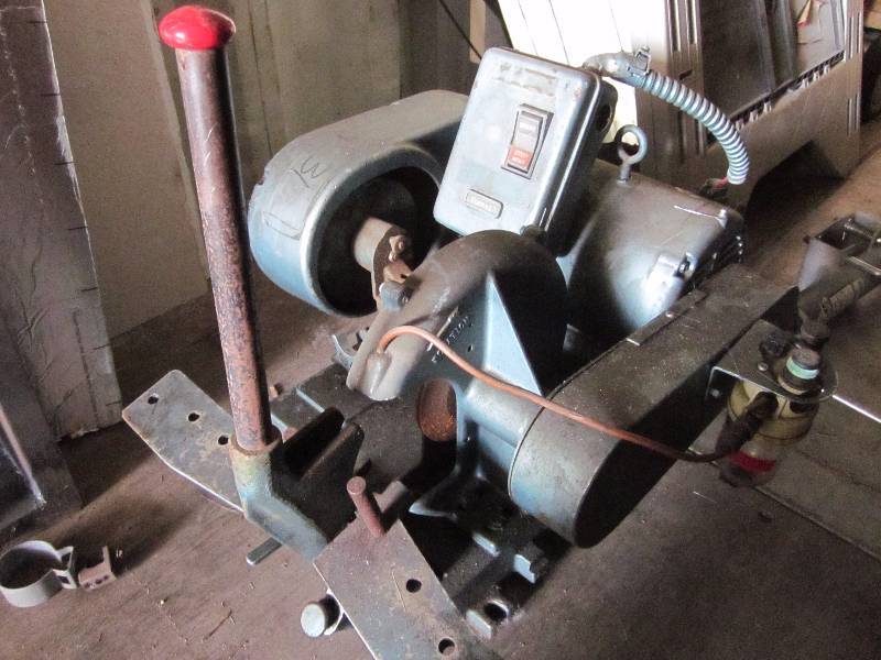 lot 4 image: Hydraulic Hose Chop Saw