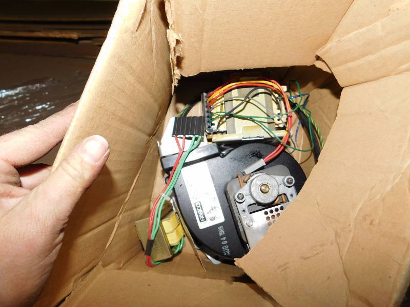 Cardboard, Door, Metal