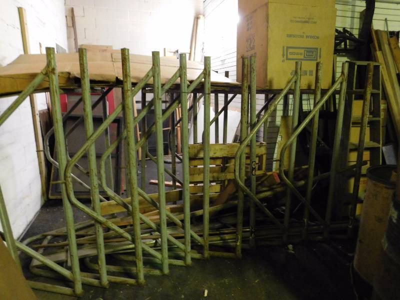 Doors, Windows, Car frame, Shovels, Desks