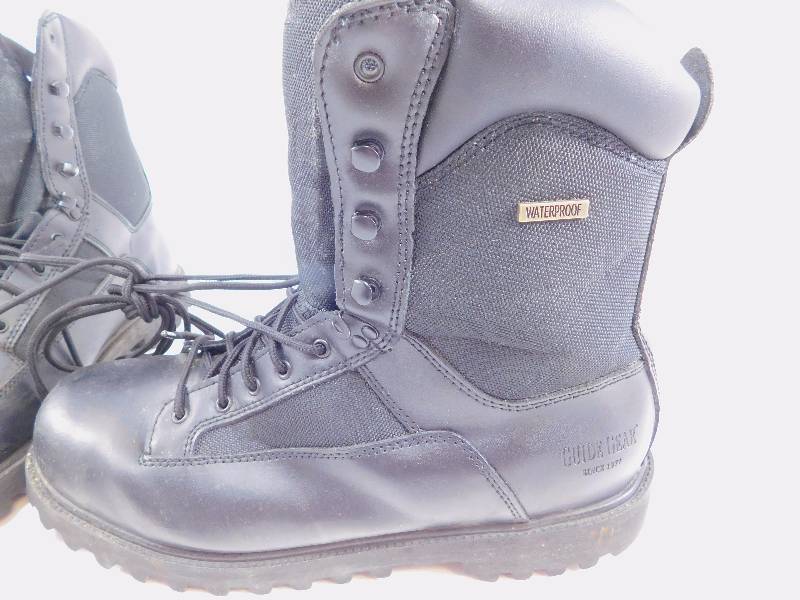 lot 24 image: Guide Gear Mens 400g Sport Boots, Insulated, Waterproof Size 14 M