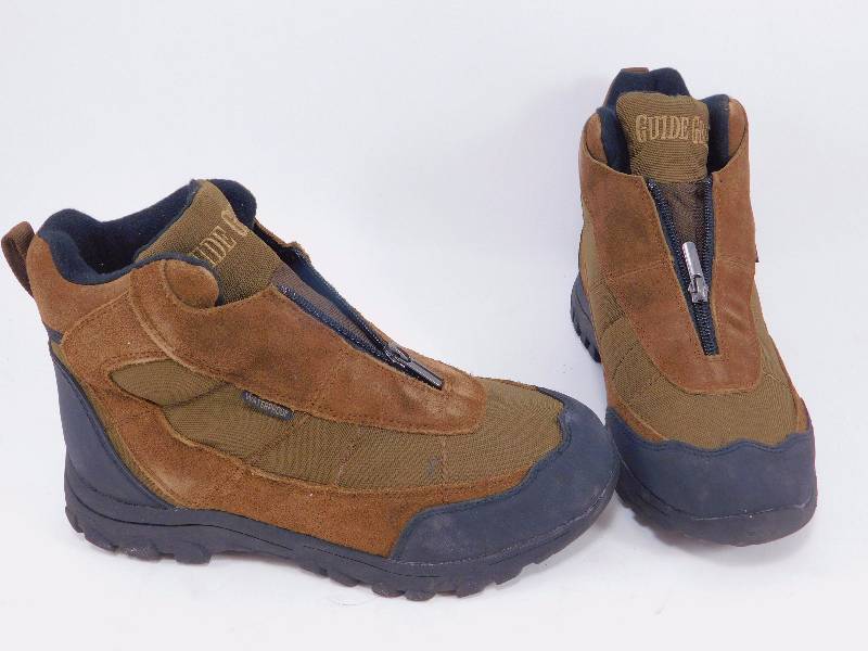 lot 27 image: Guide Gear Mens Silvercliff II Insulated Waterproof Boots Size 9.5