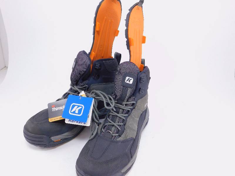 lot 29 image: Korkers StormJack Mens Adaptable Traction Insulated Waterproof Winter Boots, 200 Grams Size 9.5