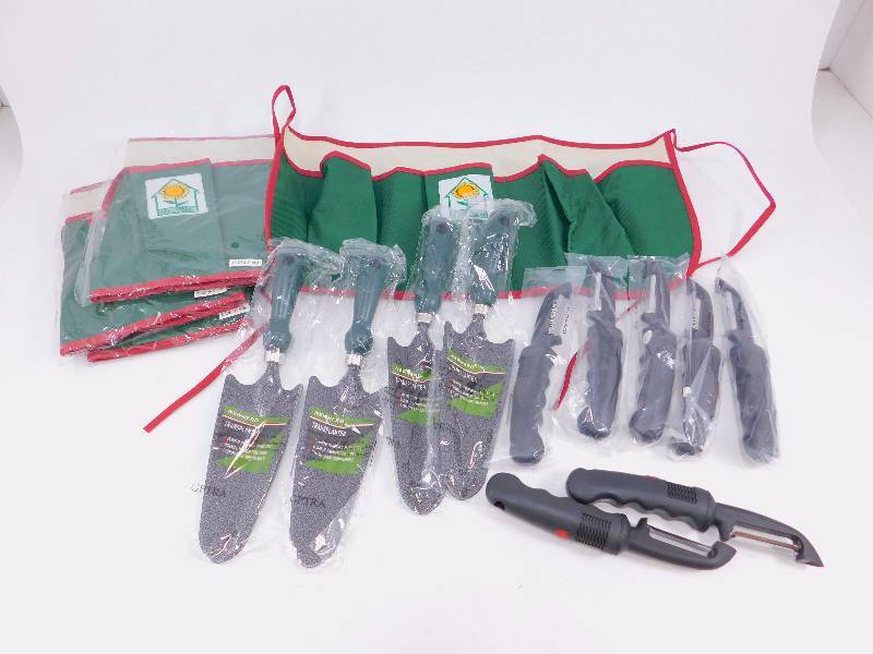 lot 39 image: Lot Of Garden Tools