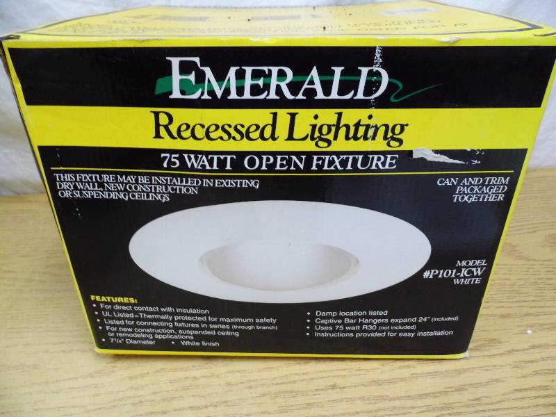Emerald Recessed Light Fixture