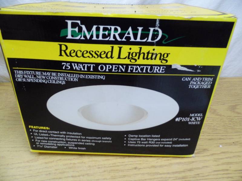 Emerald Recessed Light Fixture