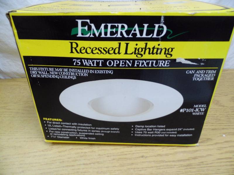 Emerald Recessed Light Fixture