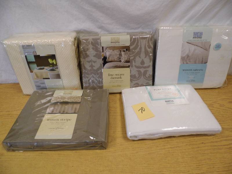 Table Cloths - Bed Skirts - Sheets