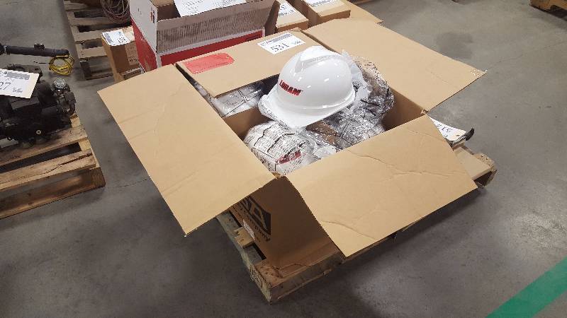 lot 531 image: Lot of (20) Hard Hats
