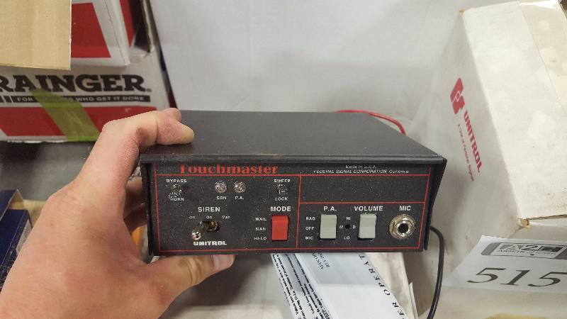 lot 514 image: Federal Signal Touchmaster Police Siren Control Box