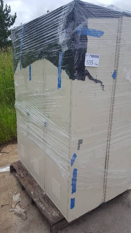 lot 535 image: Employee Metal Lockers