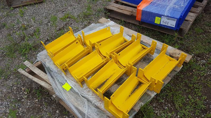lot 588 image: Lot of (8) Metal Pallet Racking GuardsProtectors