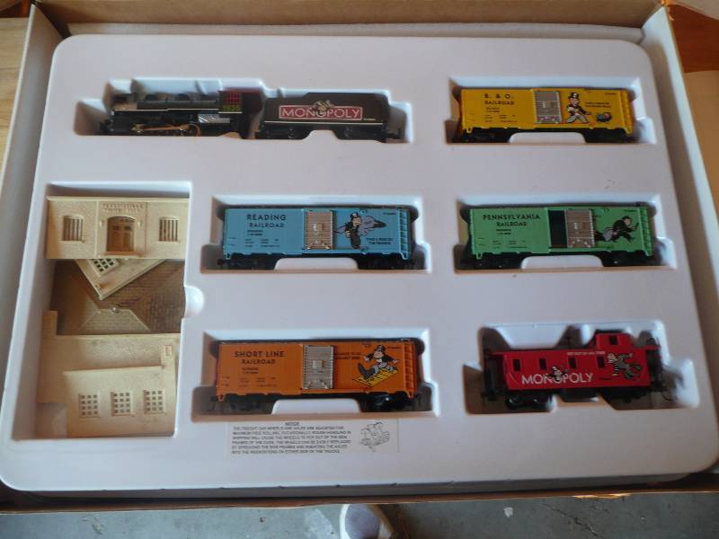 original monopoly board locomotive