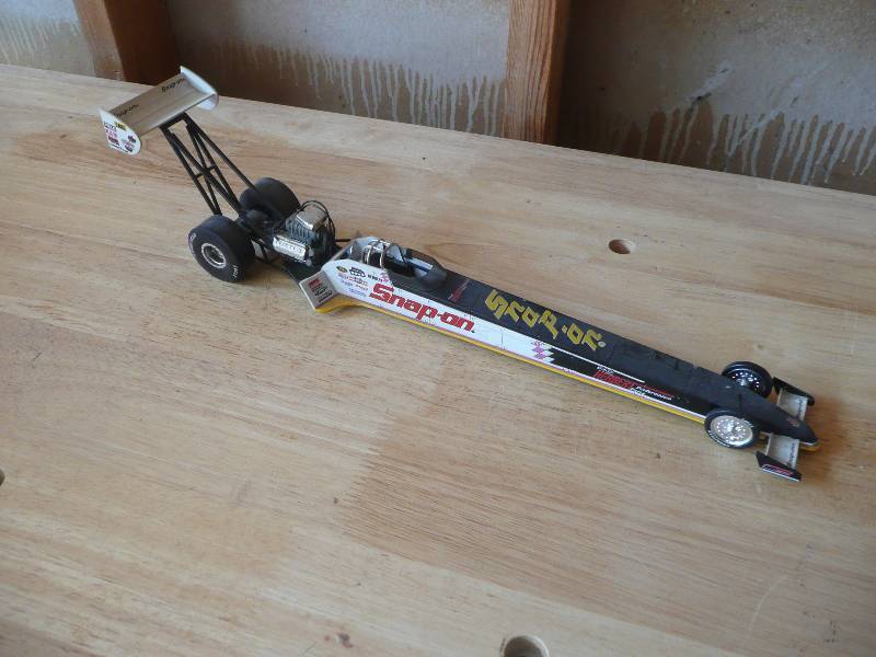 lot 43 image: Vintage Snap On Tools Dragster - Very Cool - 124 scale - See Pictures