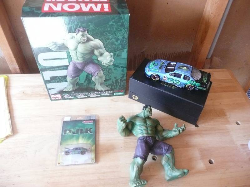 lot 68 image: THE HULK COLLECTION - VERY COOL SEE PICTURES