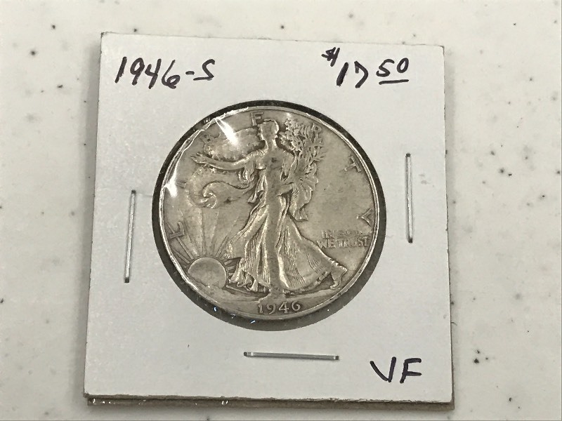 1946 S - Walking Liberty Silver Hal...