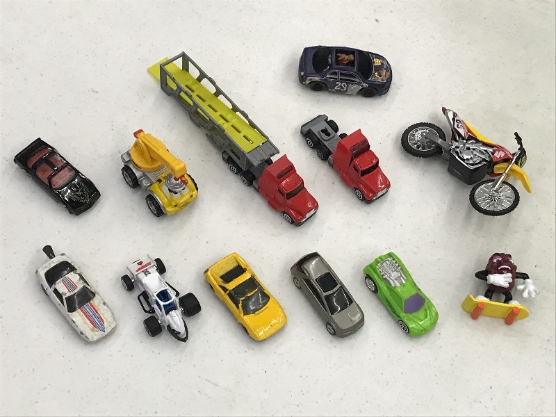 Misc Cars & Trucks - Qty. 12 - Matt...
