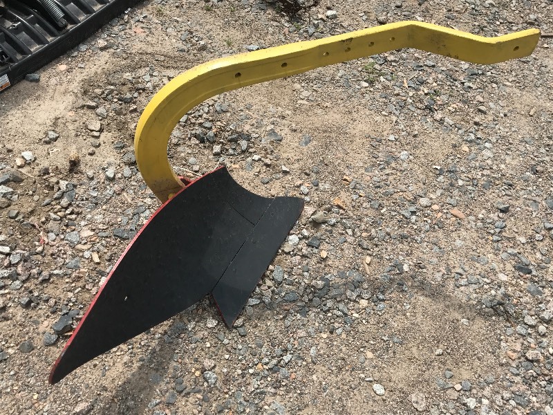 lot 4 image: 1-Bottom Plow, In Great Condition, ...