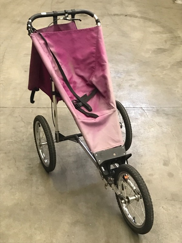 lot 42 image: Baby Jogger II Jogging Stroller ...