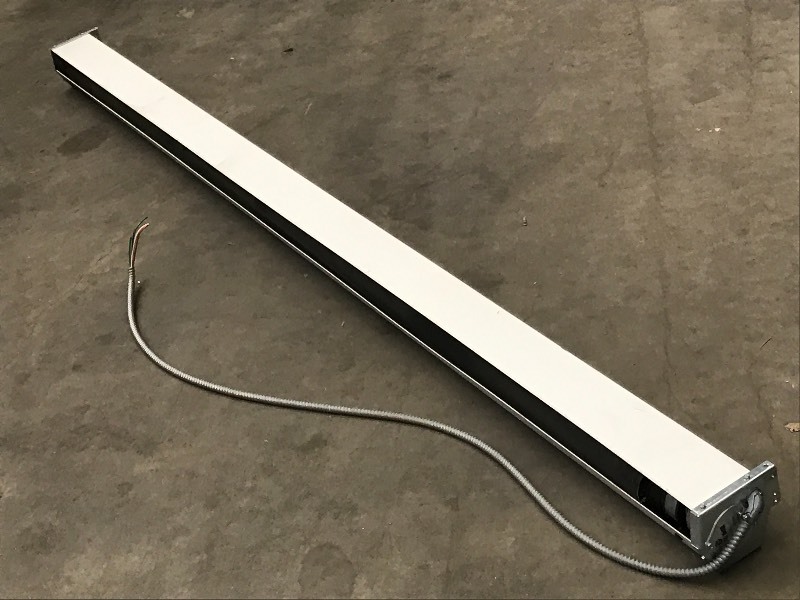lot 49 image: Draper Movie Projection Screen, Ele...