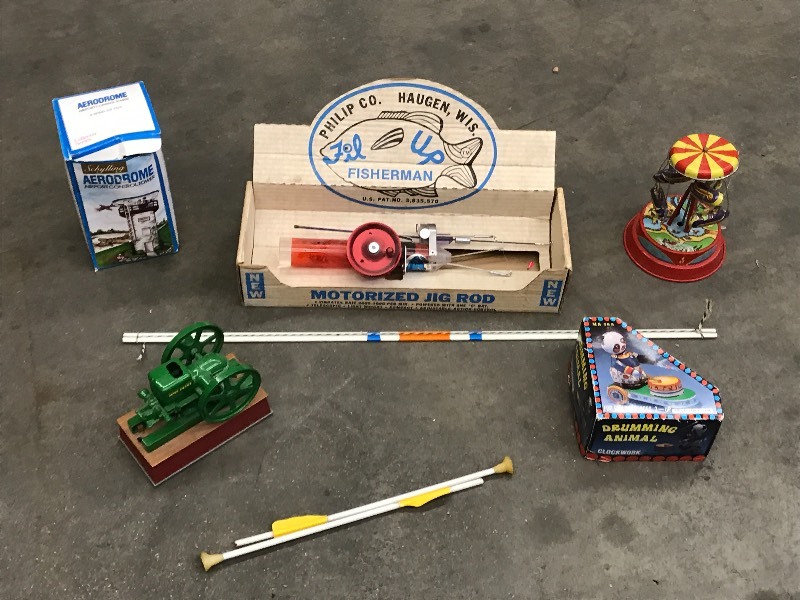 lot 52 image: Lot Of Assorted Vintage Toys & Coll...