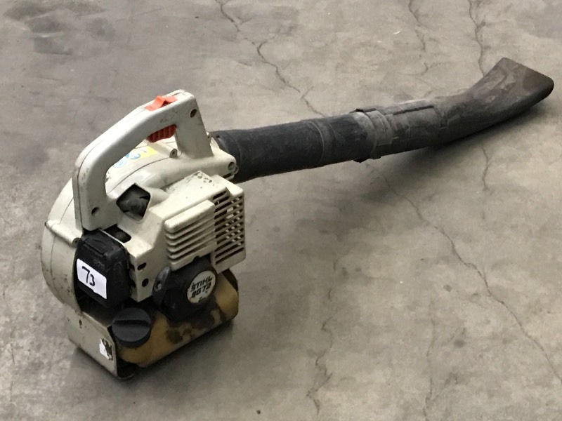 lot 73 image: Stihl BG72 Handheld Gas Blower, Ran...