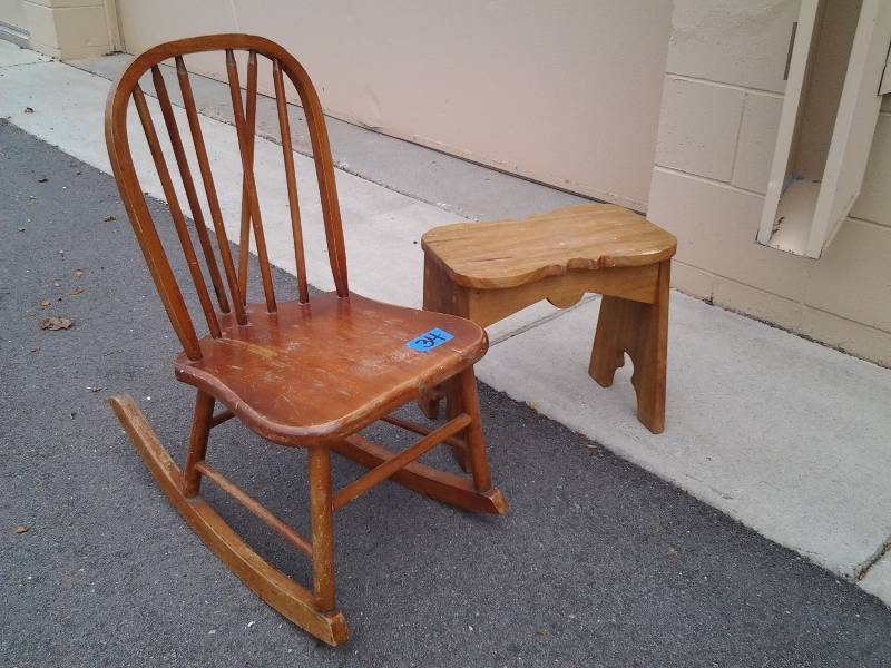 lot 34 image: Childrens Rocking Chair & Stool