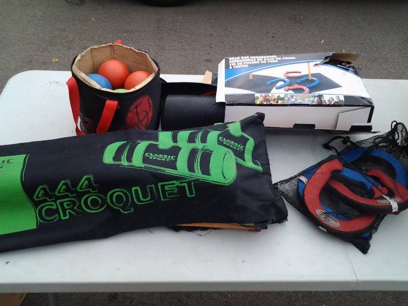 lot 44 image: Croquet, Bocce Ball & Bean Bag Horse Shoes